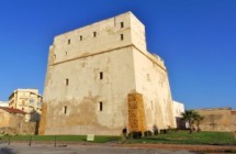 La torre di Carlo V e la “Sala Cannoniera”
