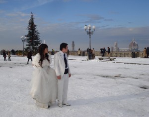 I sposi cinesi al Piazzale Michelangelo.