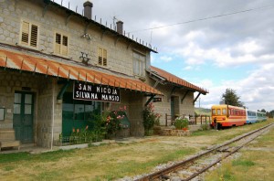 Locomotiva-punto ristoro in c.da San Nicola di Serra Pedace