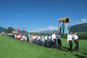 15 agosto – la processione dell’Assunta