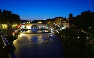 Estate romana lungo le sponde del Tevere