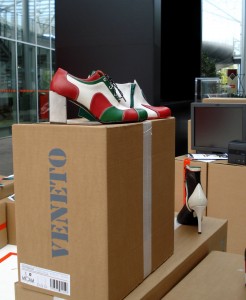 La calzatura italiana: 150 anni di storie e di passioni