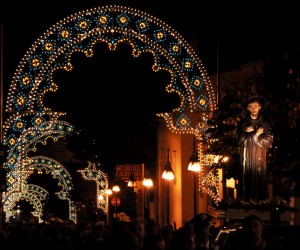 La processione di San Francesco dei frati cappuccini