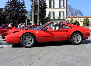 Ferrari in Piazza