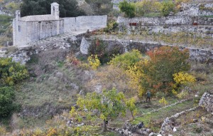 Luci e colori del paesaggio agrario montanaro a fine ottobre