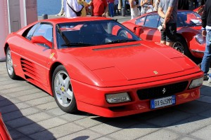 Ferrari in Piazza