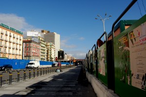 Una discarica in piena piazza Garibaldi