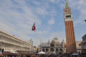 Volo dell’Angelo in piazza San Marco