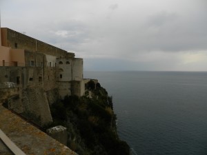 Caserma Cavour e Castello angioino-aragonese aperti dal FAI