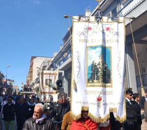 Festa e fuochi per Maria SS. della Fontana