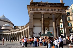 Faimarathon 2012 partenopea: da Piazza del Plebiscito a Palazzo Reale