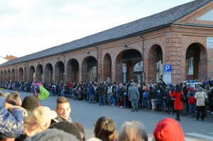 I Babbo Natale arrivano con il paracadute