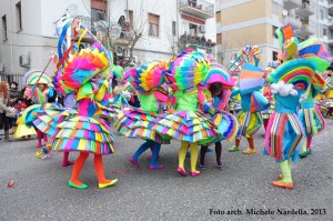 Sfilata di carri, gruppi e meraviglie