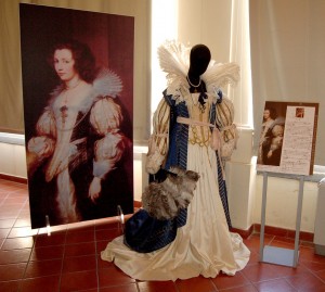 Fondazione Mondragone – Museo del tessile e dell’abbigliamento “Elena Aldobrandini”