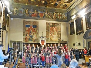 Fragoroso successo del “Piccolo Coro Melograno” in Palazzo Comunale