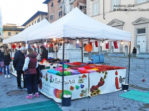 Stands di prodotti tipici italiani