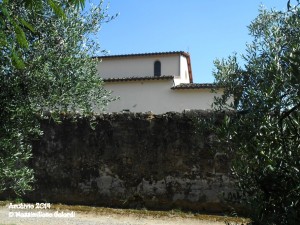 Il muretto alla pieve