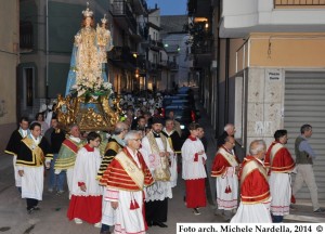 Processione sannicandrese della Madonna del Rosario