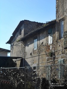 Una palazzina abbandonata nel centro