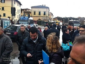 Salvini bracca… Matteo Renzi