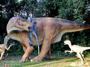 Dinosauri nel parco