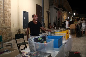 Calici e dischi in piazza