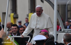 Papa Francesco in visita nella città laniera