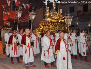 In onore dei SS. Martiri Mauro Vescovo, Sergio e Pantaleone, patroni biscegliesi