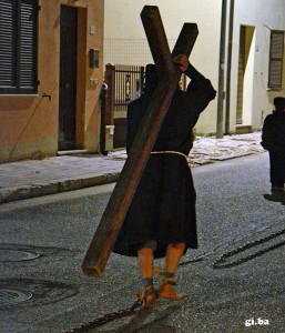 La processione del “Cristo Morto” a Colfiorito