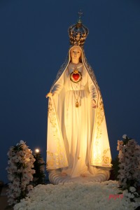 Fiaccolata per il centenario dell’apparizione Madonna di Fatima ai tre pastorelli