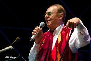 Renzo Arbore in concerto