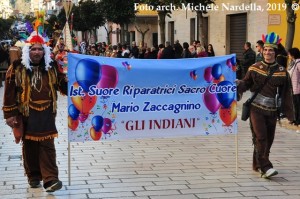 Sfilata storica dei costumi tradizionali del carnevale sannicandrese