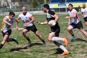 Rugby serie A, ancora una vittoria per i Cavalieri