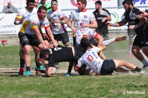 Rugby serie A, ancora una vittoria per i Cavalieri