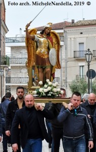 Processione di San Michele Arcangelo e della Madonna del Rosario e falò devozionali