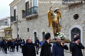 Processione di San Michele Arcangelo e della Madonna del Rosario e falò devozionali