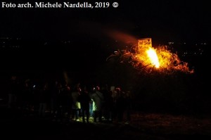 Processione di San Michele Arcangelo e della Madonna del Rosario e falò devozionali