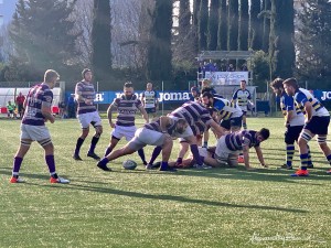 Un partita di rugby sul nuovo campo del Florentia