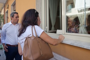 La candidata a Sindaco  Angela Marcianò tra la gente di Reggio Cal.